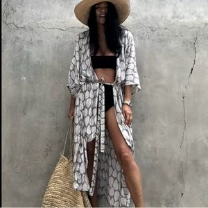 Tropical Palm Leaf Grey Kimono Swimsuit Cover Up Robe 🕶️